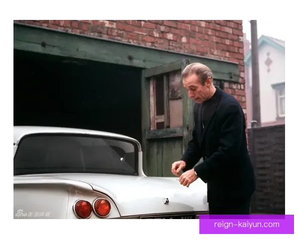 足球巨星动态分析：近期表现稳健，持续吸引关注