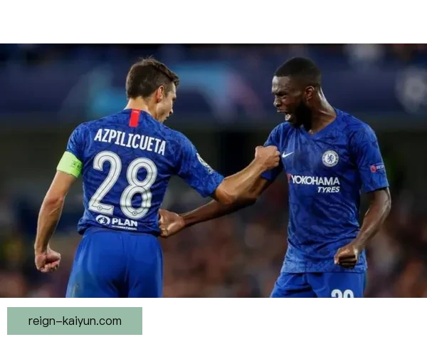 切尔西在英超客场逆转获胜，状态回暖值得关注