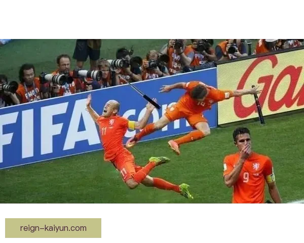 罗德里戈的左路右路切换表现稳定，引发战术分析关注